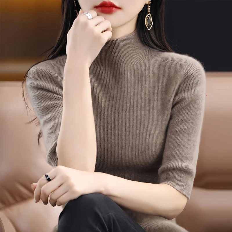 2025秋冬新款洋气打底衫女内搭五分袖半高领修身时尚高级感针织衫
