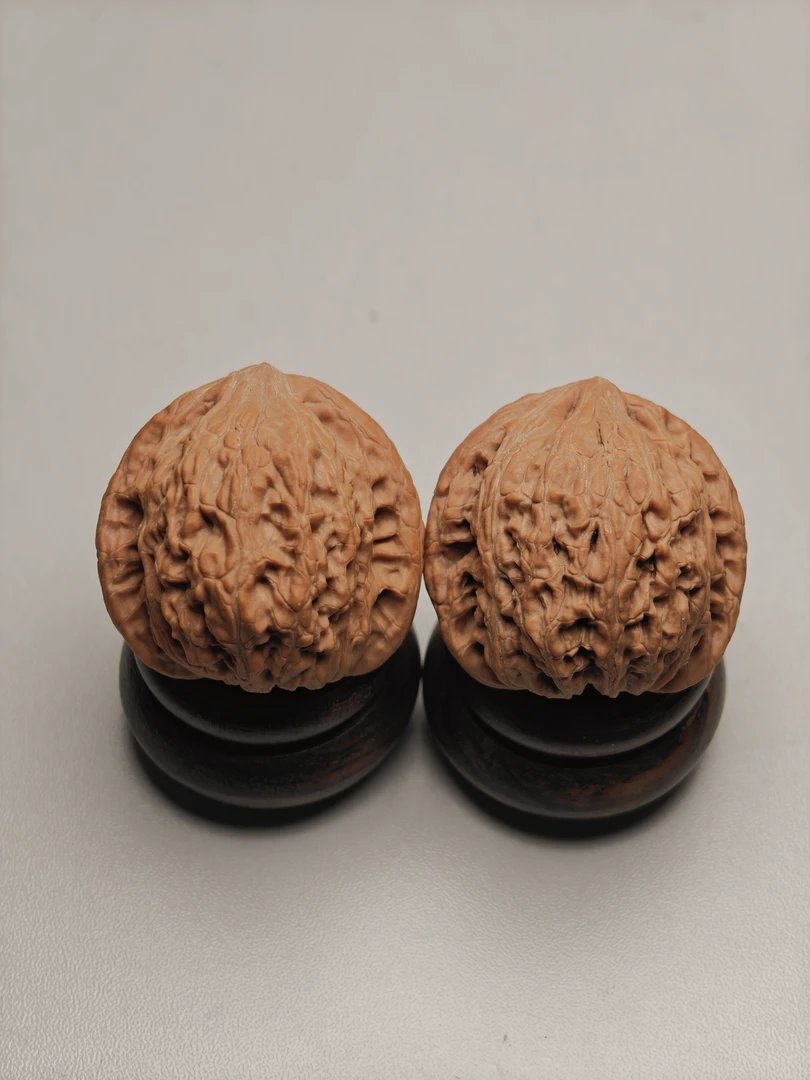 【精对】绣球-边38.2-文玩核桃把件