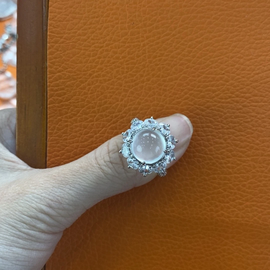 石英质玉吊坠(赠链)合金我****子