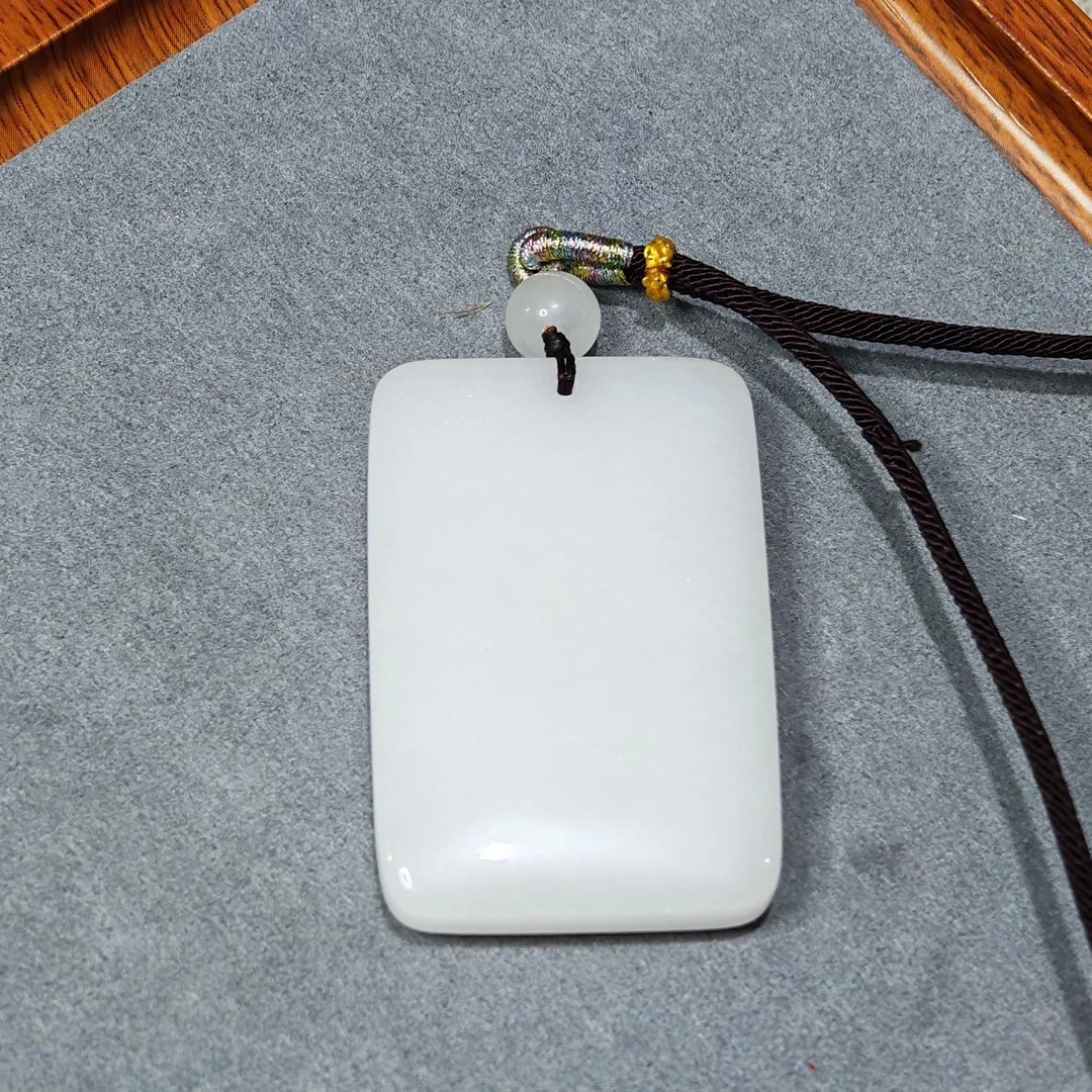 和田玉冰底无事牌颈饰高端