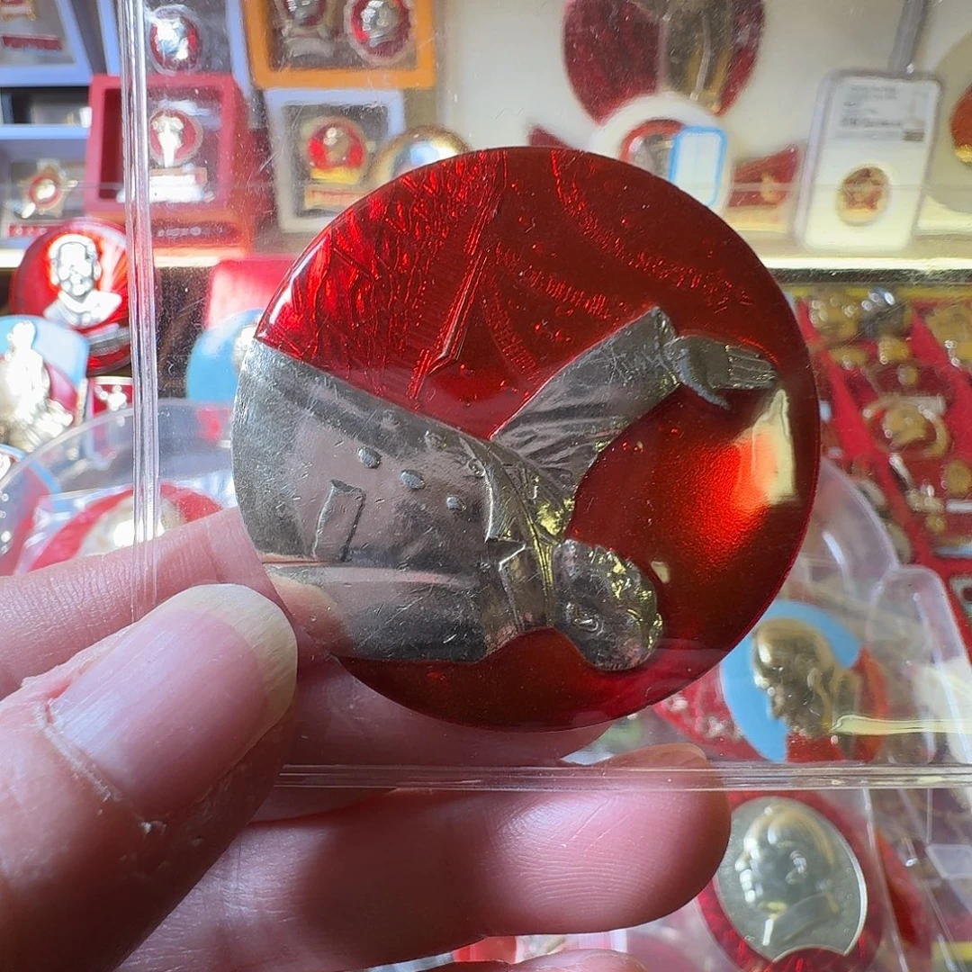 用***6铝徽章一枚给老铁……