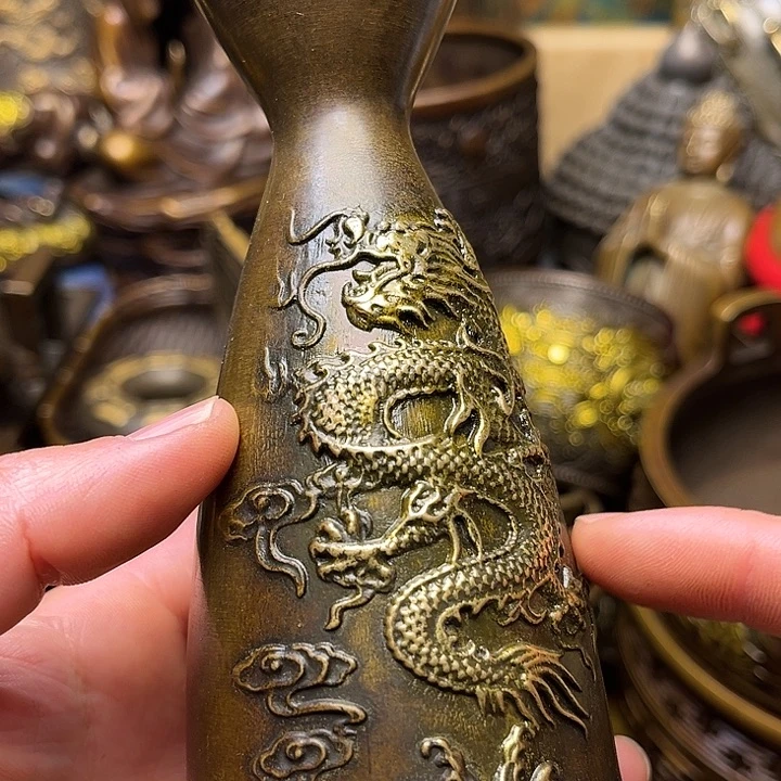 精美铜器批发档口