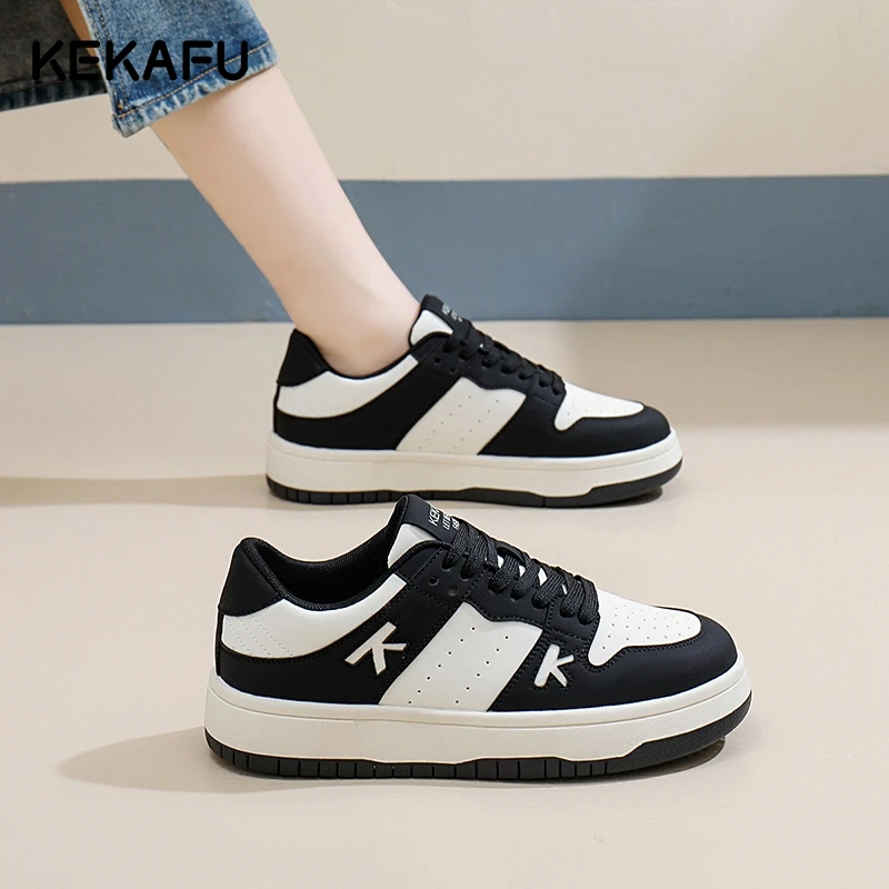 珂卡芙厚底板鞋女2024新款秋季百搭增高小白鞋校园风运动休闲鞋子