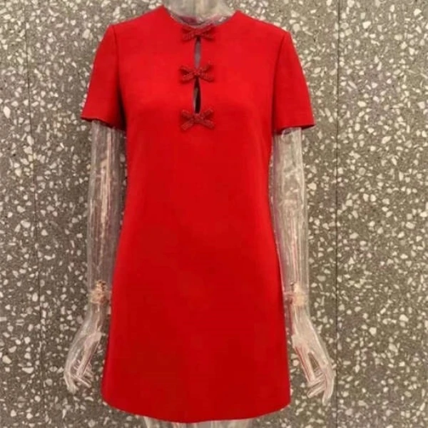 黑红双色钉钻蝴蝶短袖连衣裙