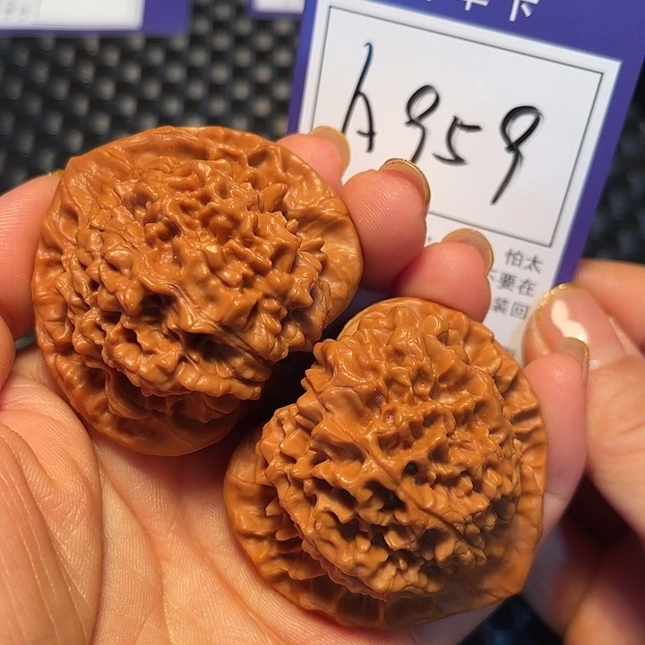 桃核把件50官帽A959