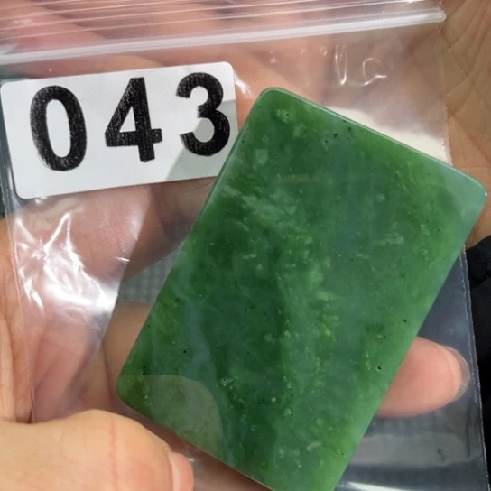 和田玉未镶嵌珠宝半成品