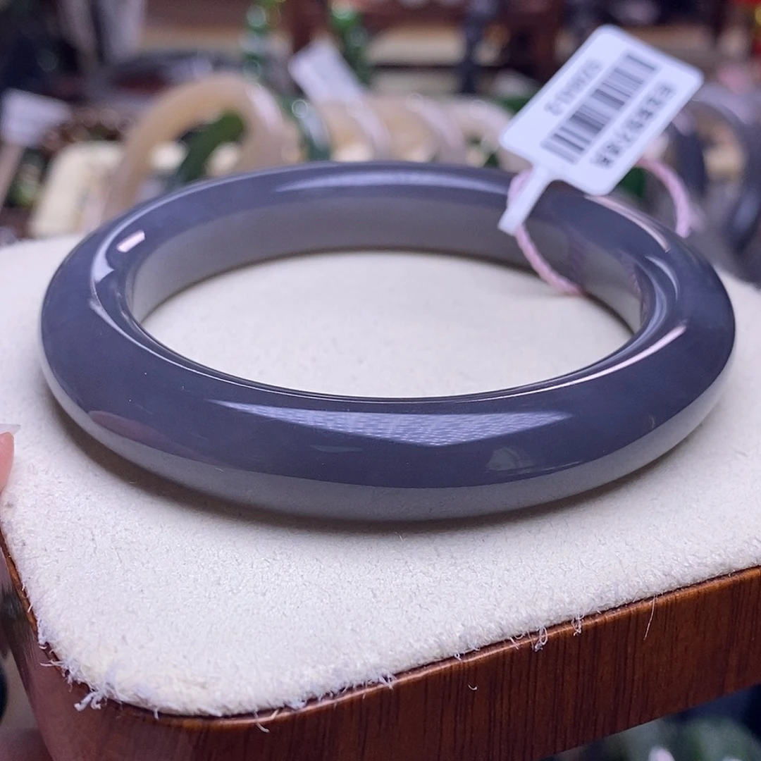 颈饰未镶嵌和田玉毕业级老矿料浓烟紫手镯58