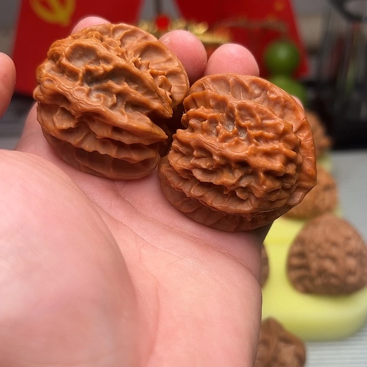 黑***球文玩核桃吊坠曹大龙