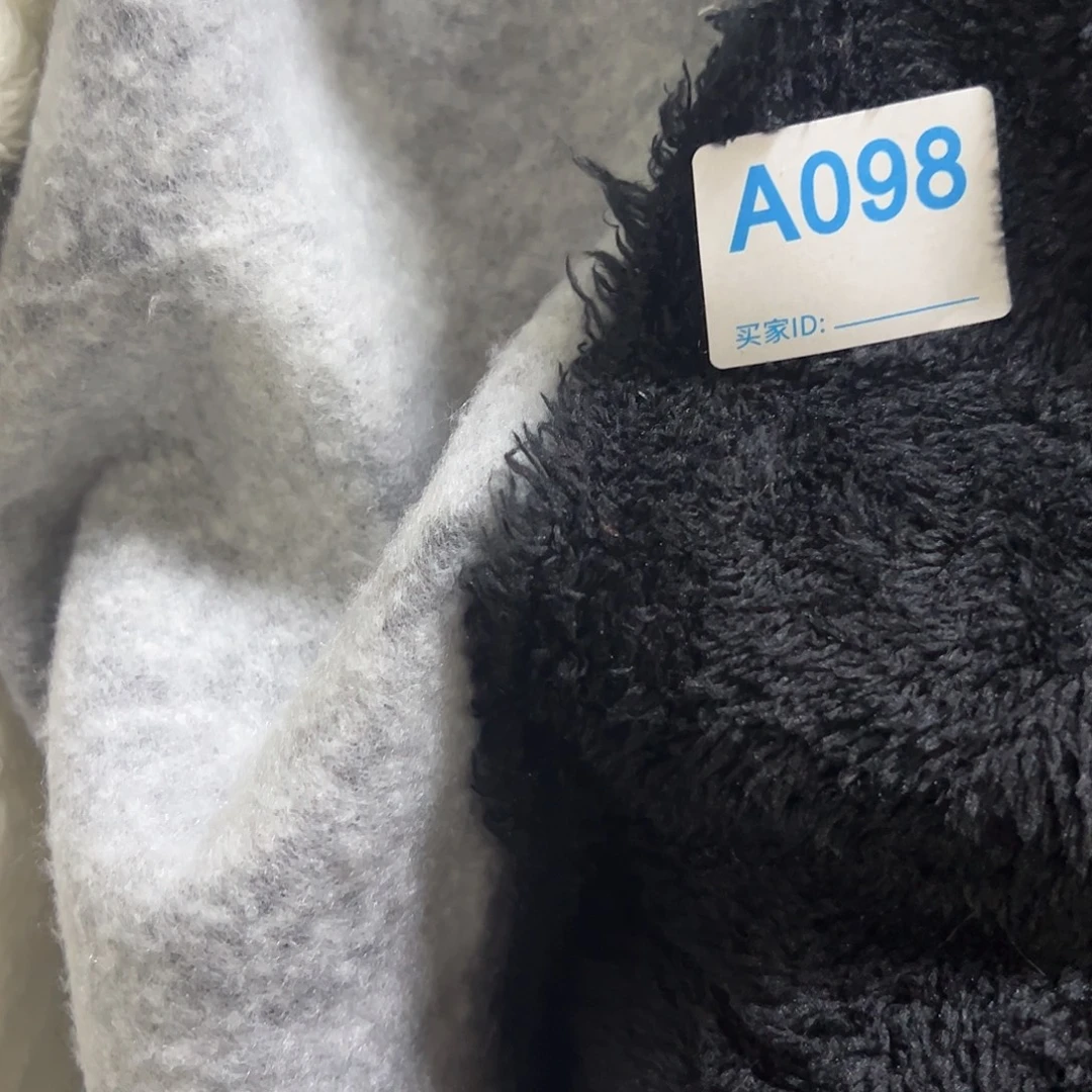 无纺布黑色法兰绒加棉¥12 ， 2米098