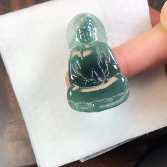 翡翠未镶嵌颈饰缅甸A货，每天下午1点半开播
