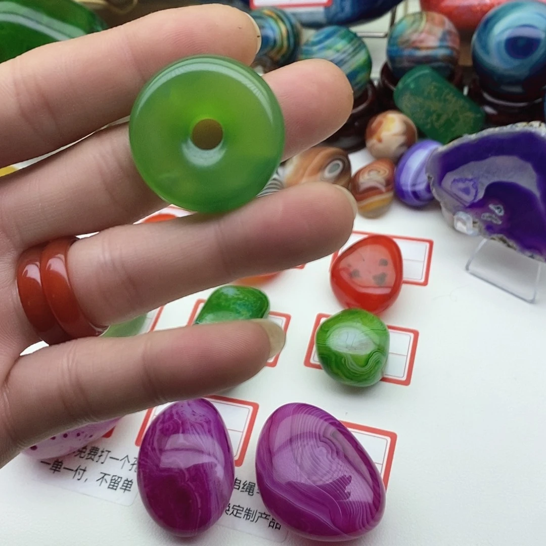 玛瑙/玉髓未镶嵌珠宝奇石