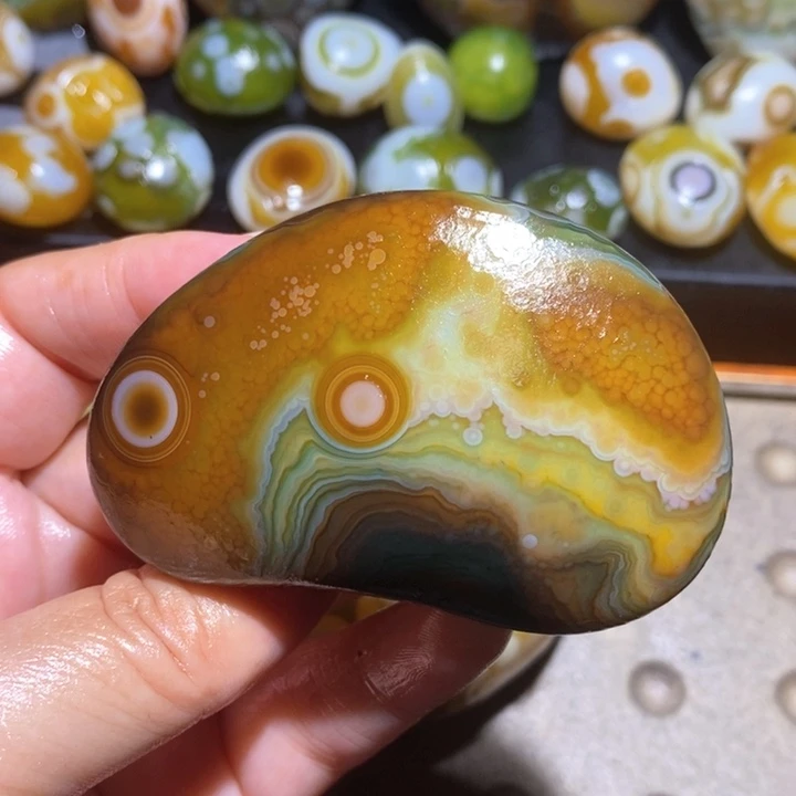 玛瑙/玉髓未镶嵌珠宝半成品