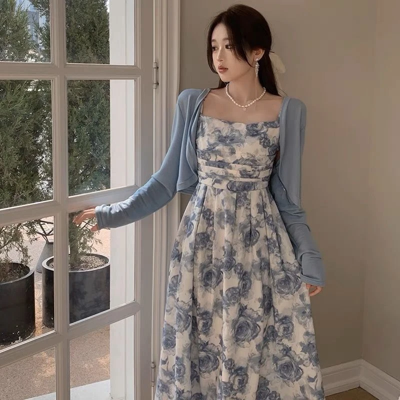 茶歇高级感设计感纯色系开衫气质碎花吊带裙两件套2025春夏新款女