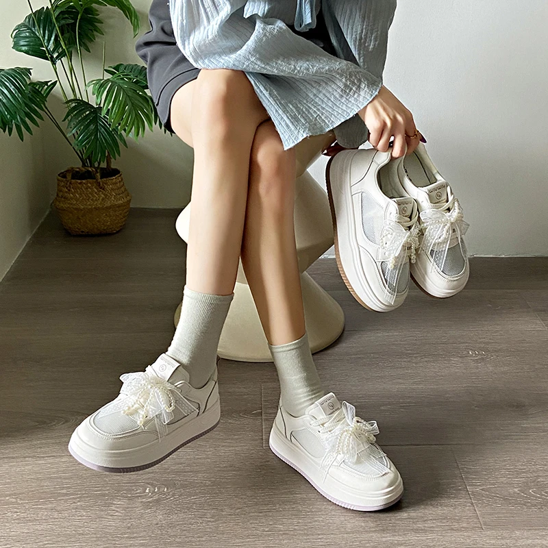 蝴蝶结网纱透气小白鞋女2025新款舒适轻便厚底增高百搭休闲运动鞋