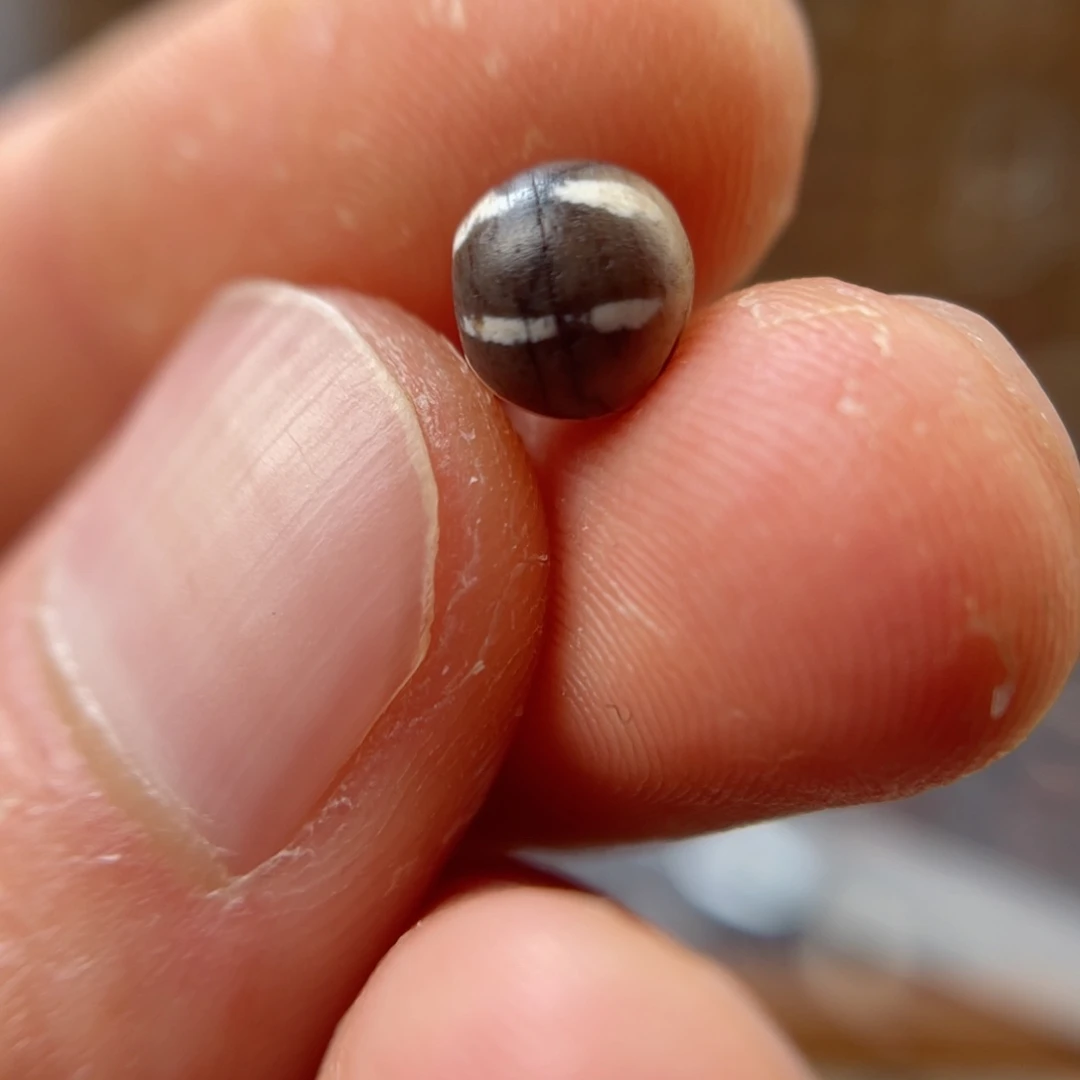 石英质玉颈饰未镶嵌