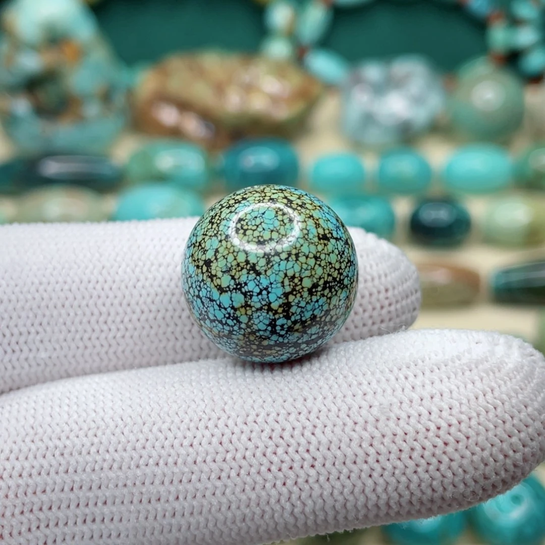 未镶嵌绿松石颈饰