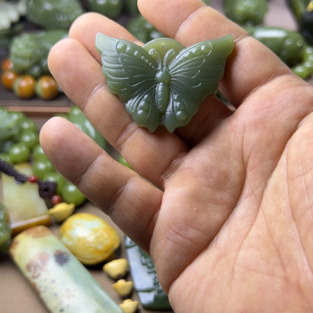 岫岩河磨玉（透闪石质玉）未镶嵌挂件