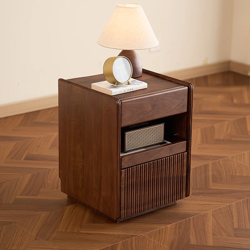 致典北美黑胡桃木澜羽床头柜北欧轻奢卧室床头柜简易抽屉式储物柜