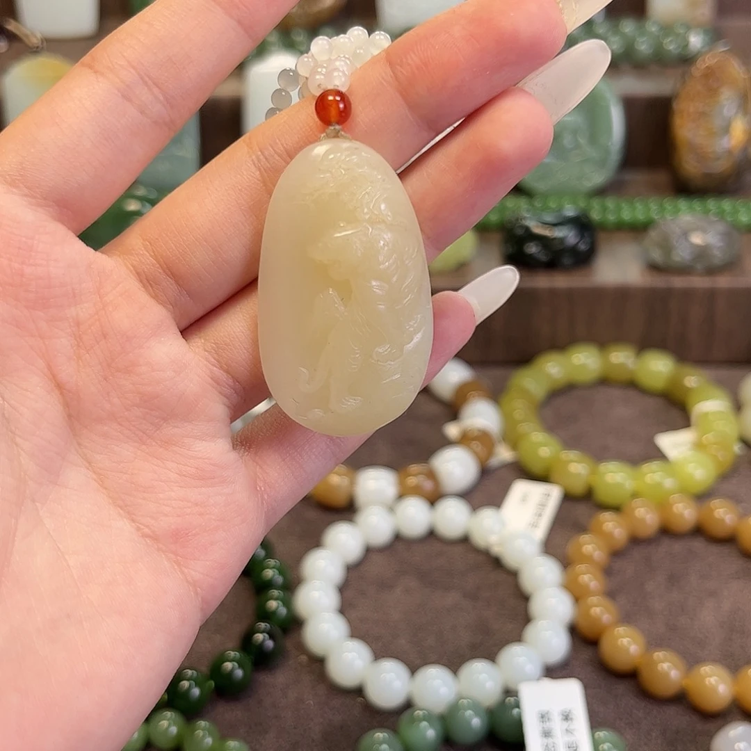 和田玉未镶嵌手串