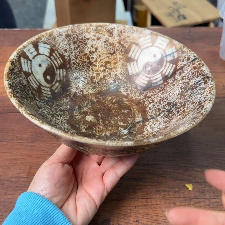 一个陶瓷物件哈哈哈哈