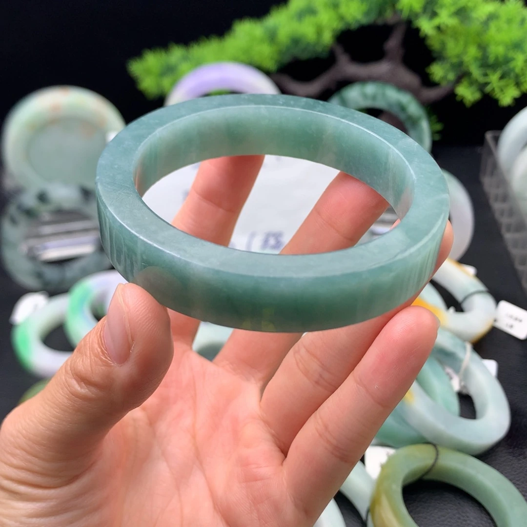 定制翡翠正未镶嵌