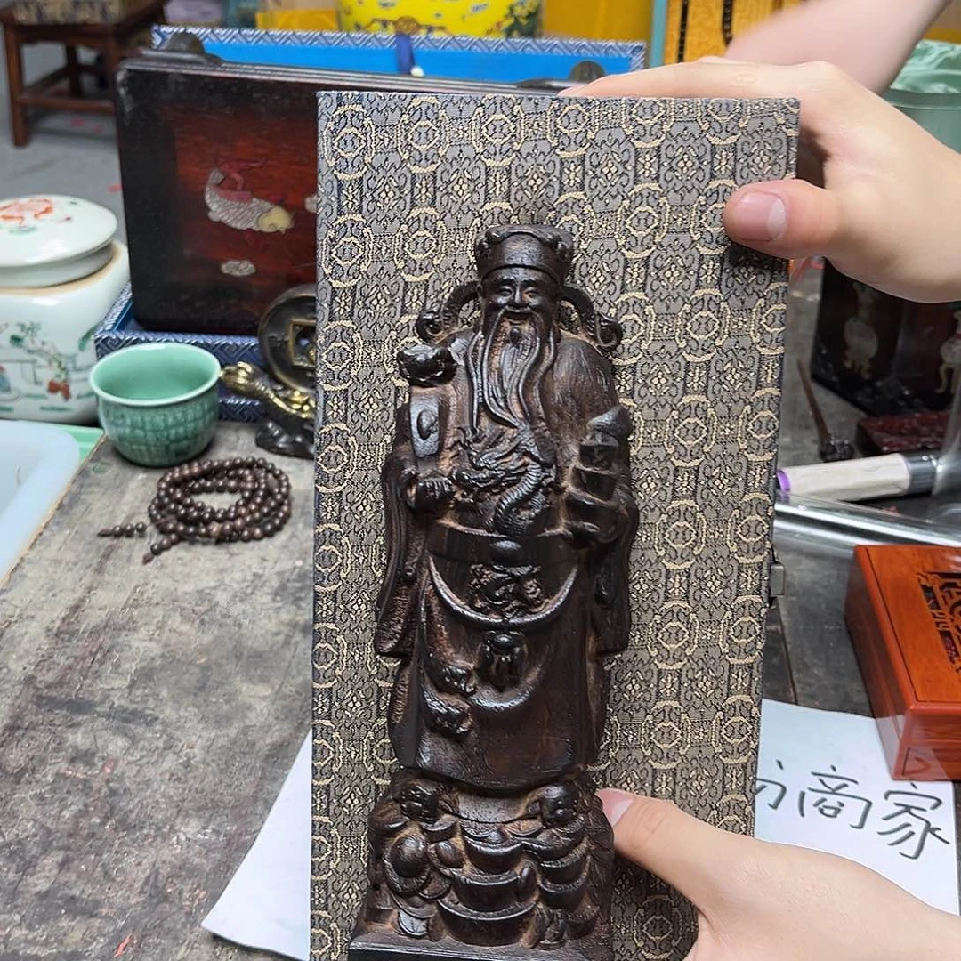 大叶紫檀（黑酸枝木类）