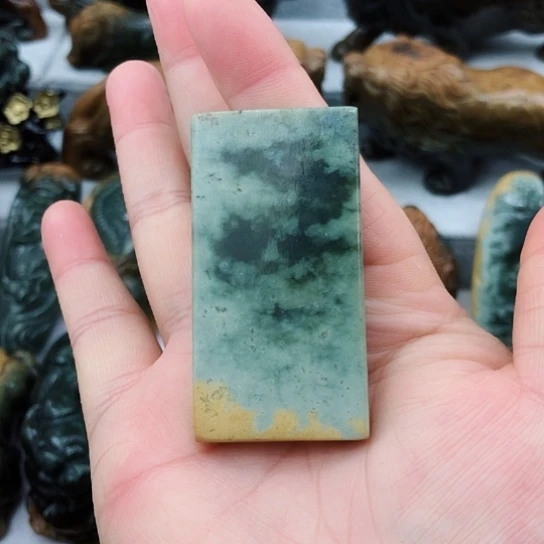 岫岩河磨玉（透闪石质玉）挂件未镶嵌