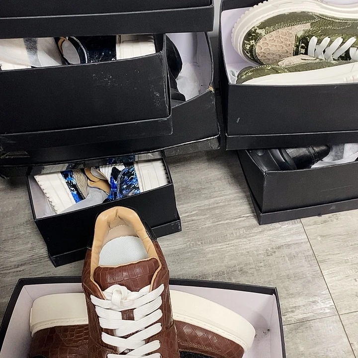 @****真皮41码男士休闲鞋