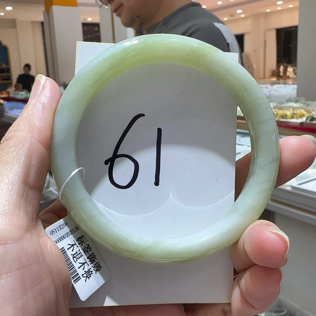 和田玉未镶嵌手镯555
