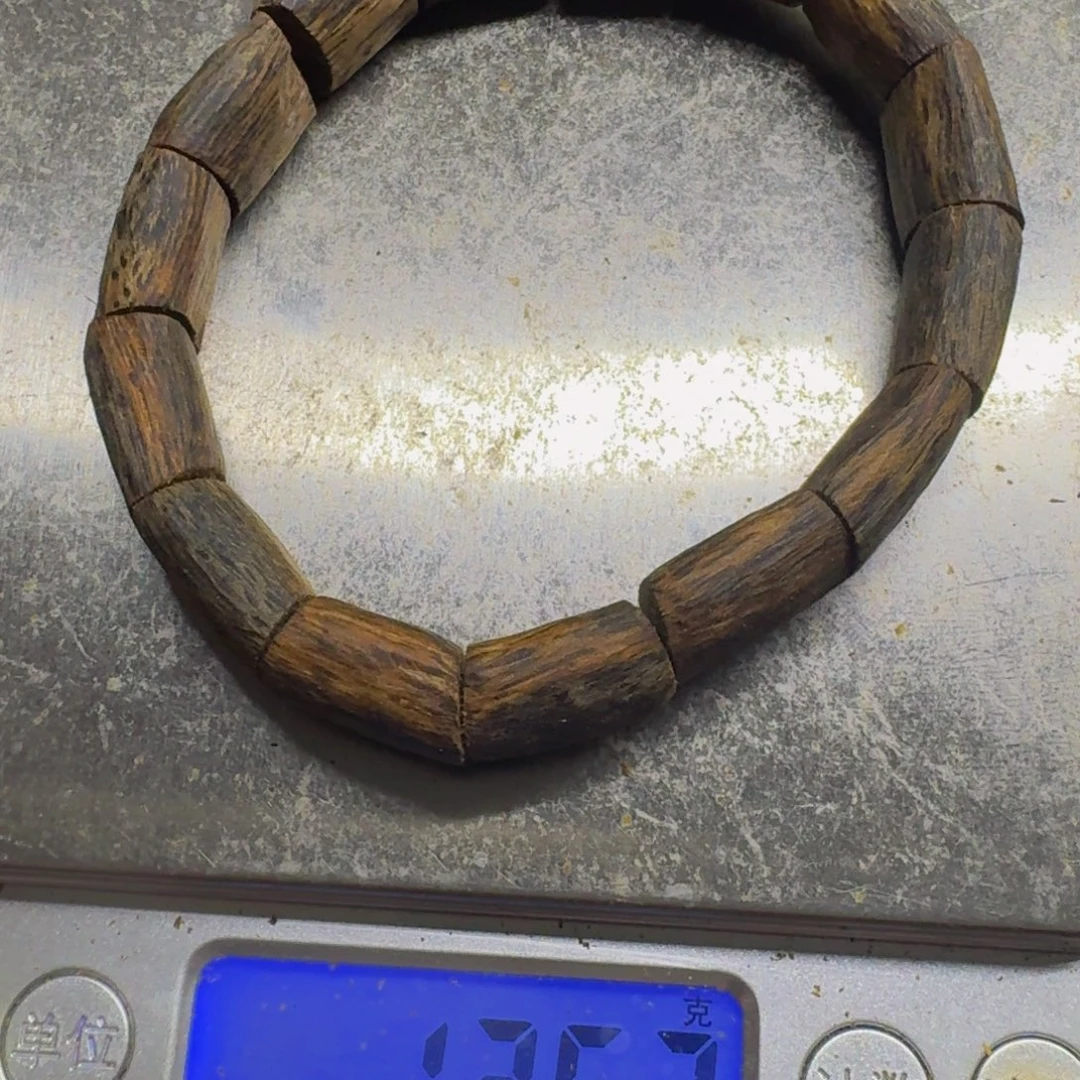 沉香碎屑沉香手镯13克