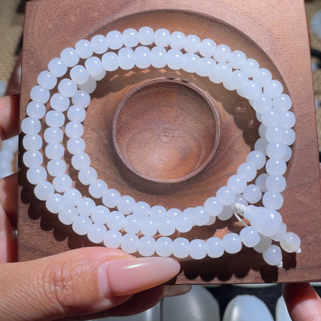 未镶嵌手链和田玉卡6