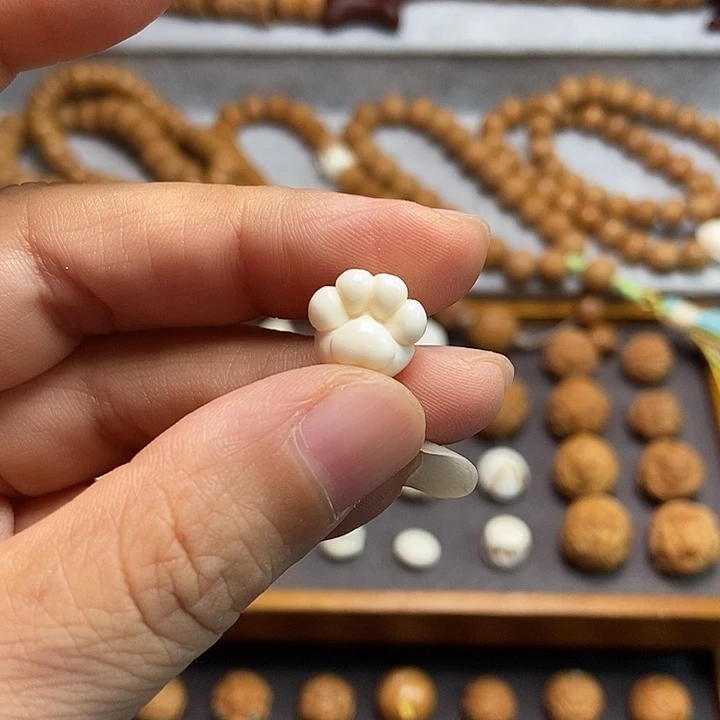 桃核吊坠X****X猛犸小猫爪