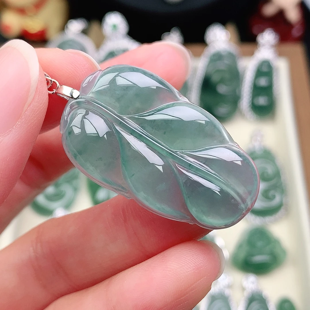 翡翠未镶嵌颈饰吊坠