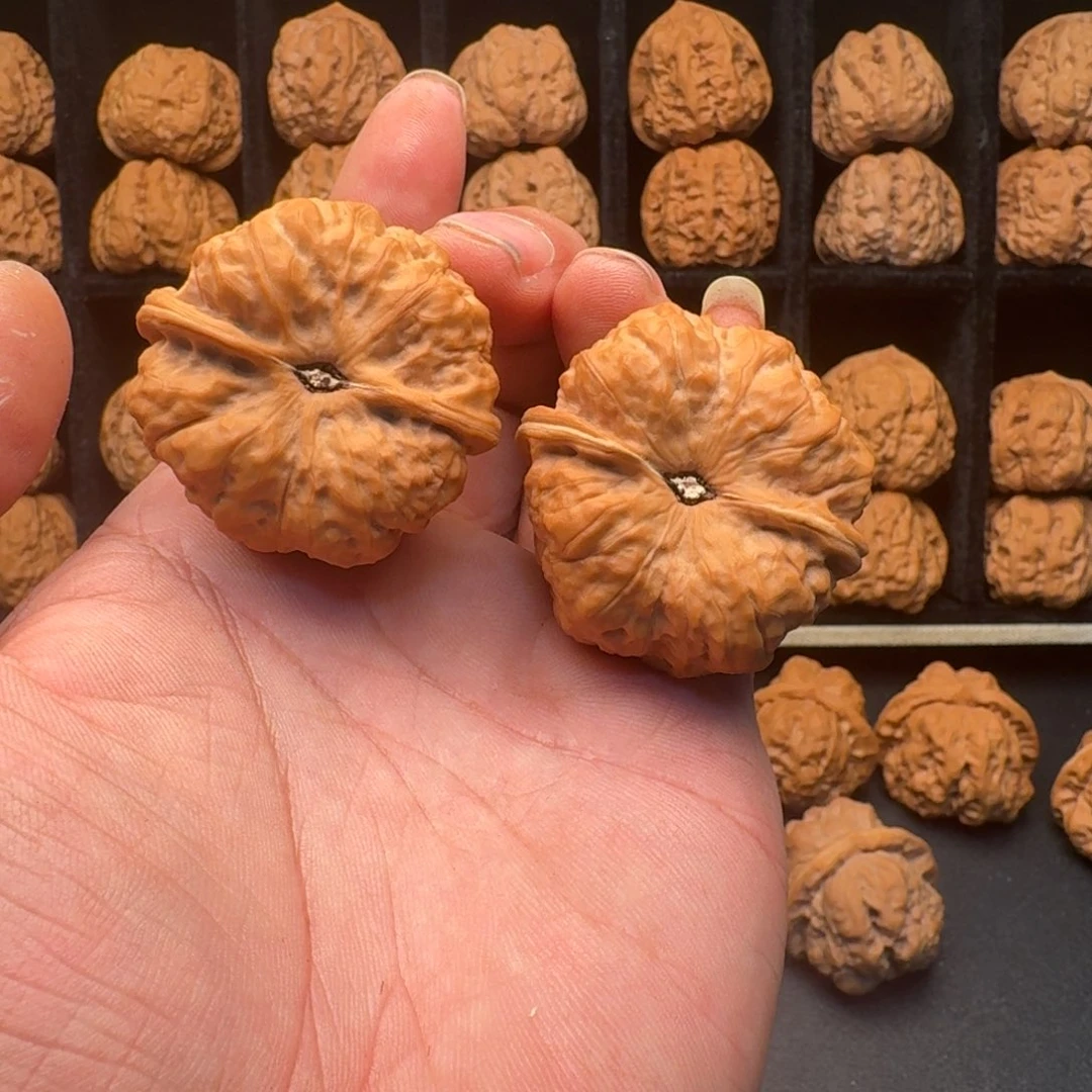 *****文玩核桃吊坠蛙蛙88