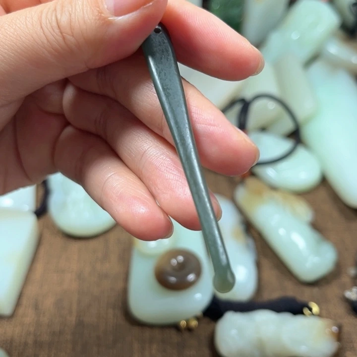 【闪购商品】和田玉未镶嵌颈饰