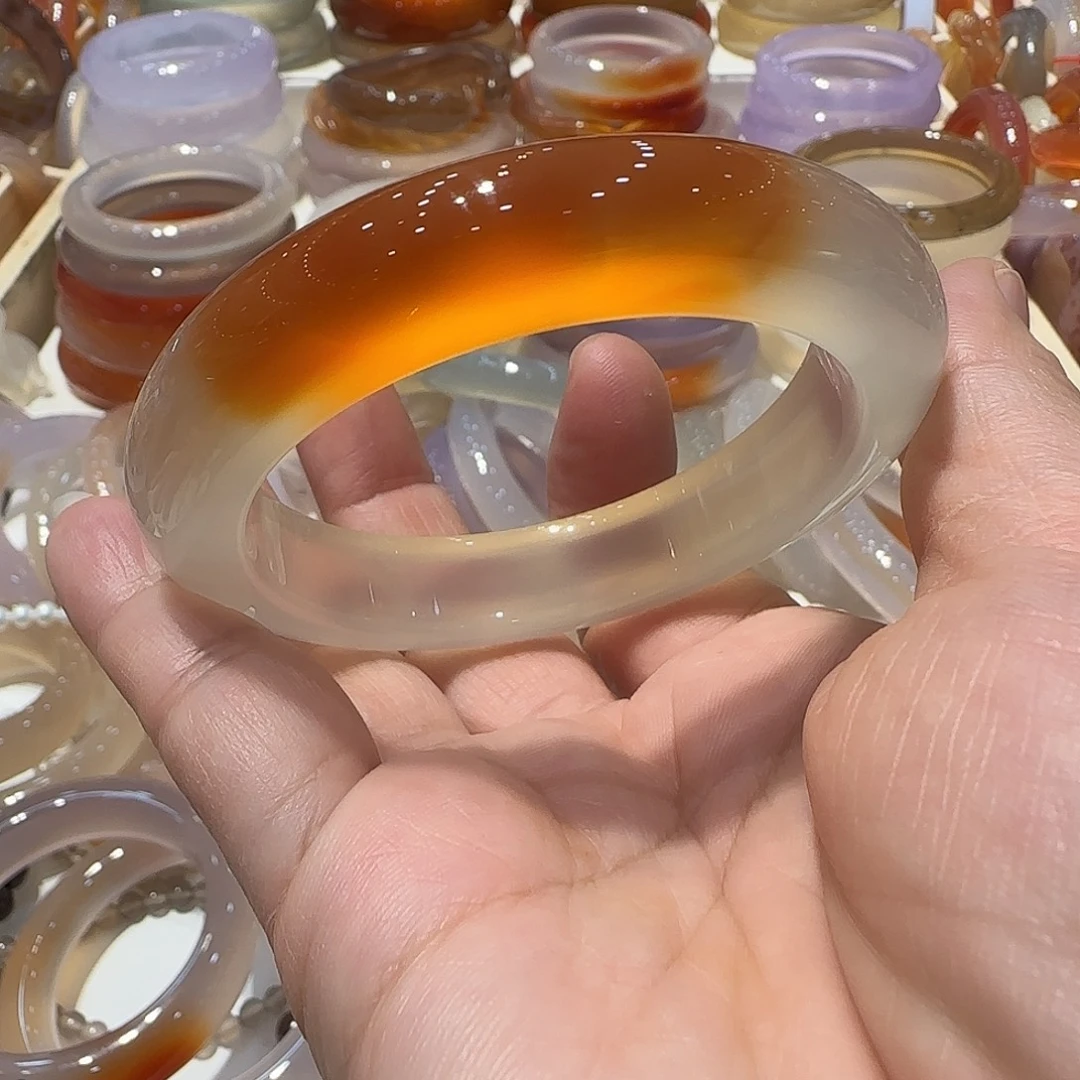 燚***燚玛瑙/玉髓未镶嵌手镯