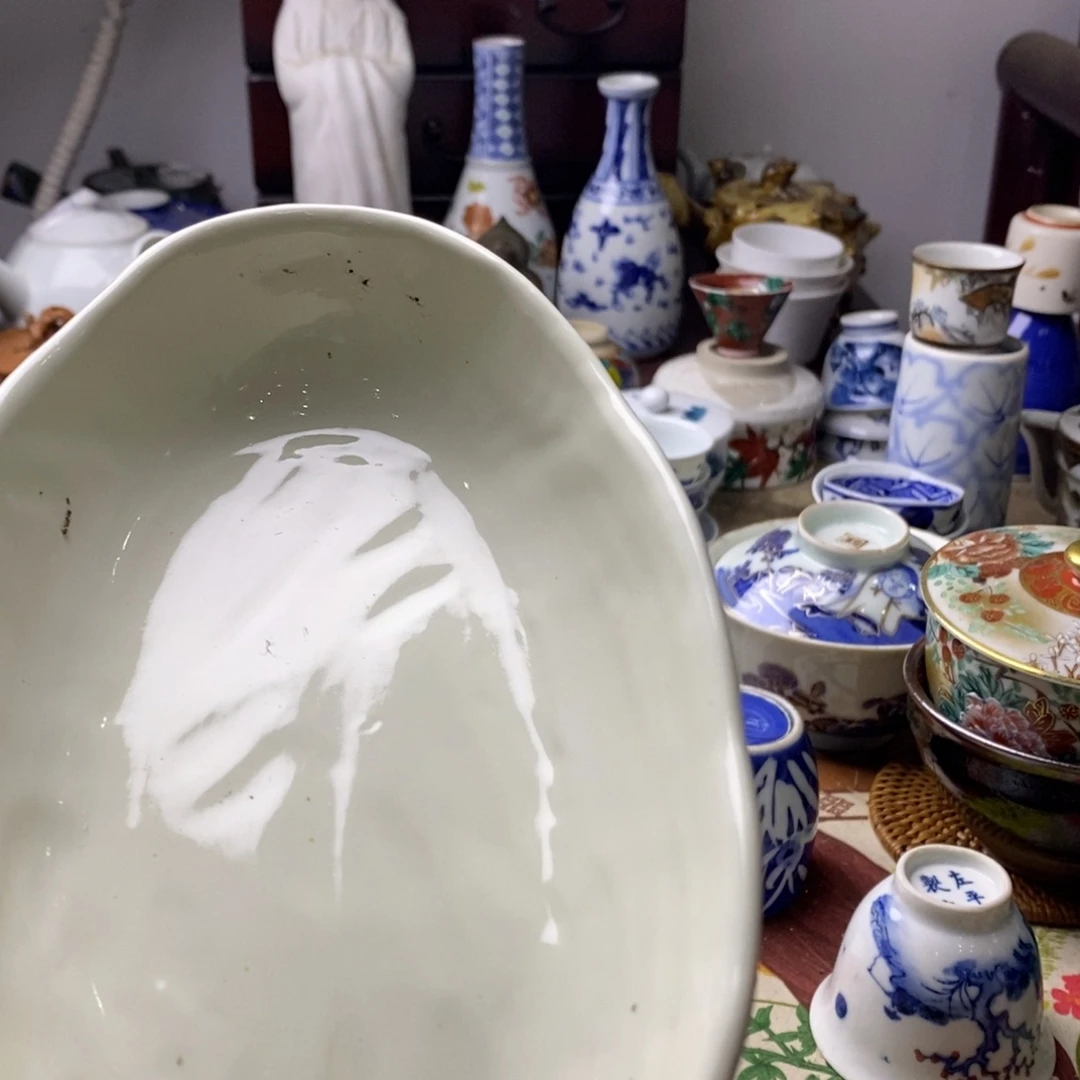 瓷片一天只喝一点奶茶和
