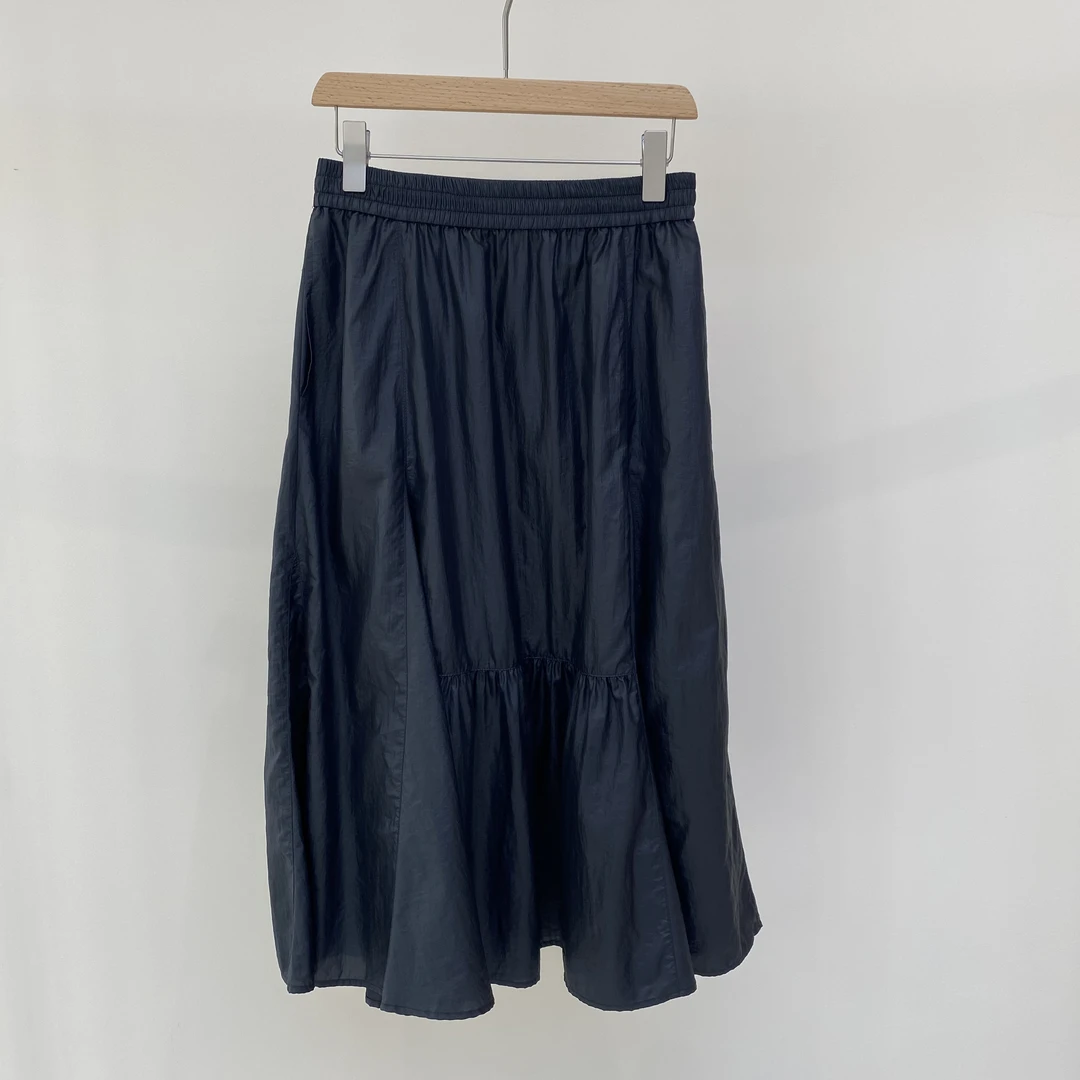 2025飞秒《绿光》显瘦高腰拼接透气休闲轻盈舒适设计师百搭半裙