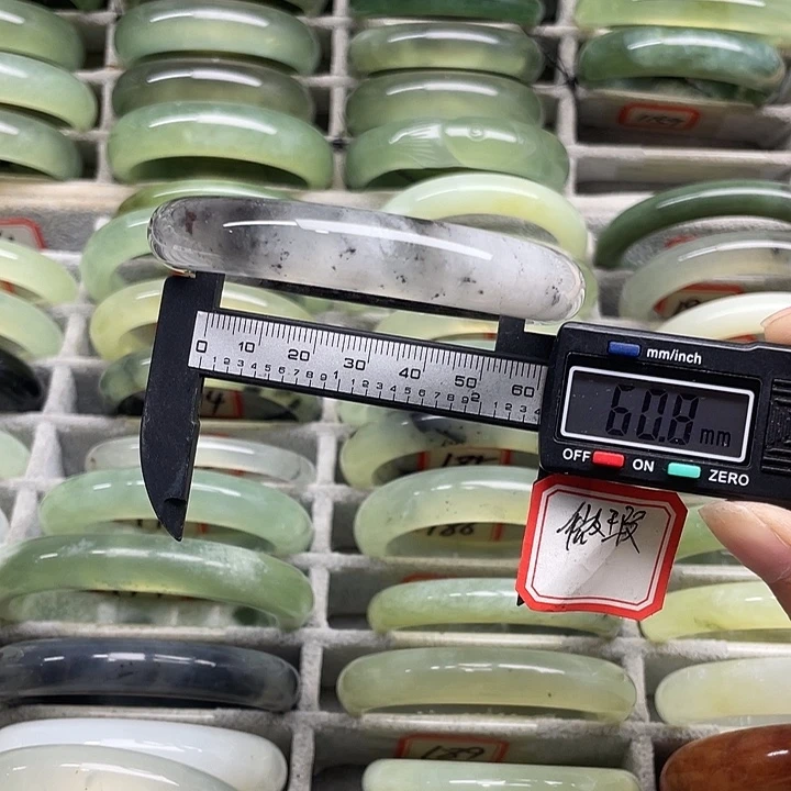 未镶嵌蛇纹石玉手镯161