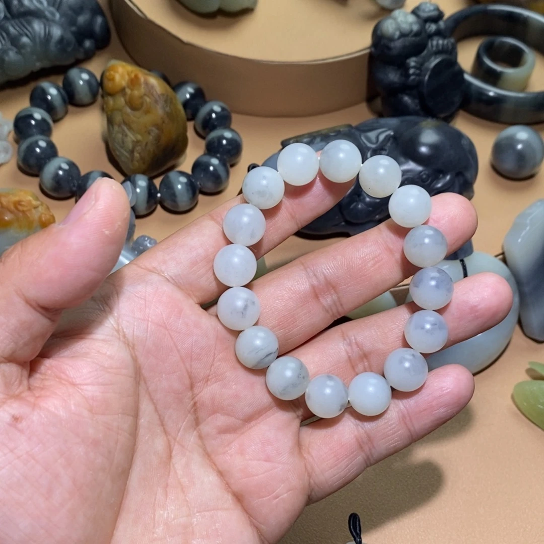 未镶嵌和田玉把件