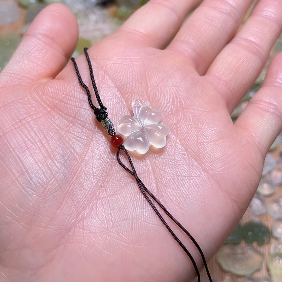 早***睡蛇纹石玉未镶嵌吊坠