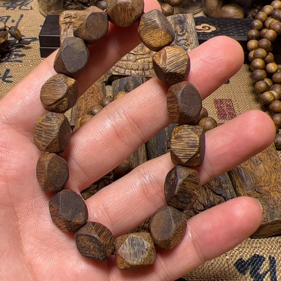 沉香碎屑沉香方钻珠11克