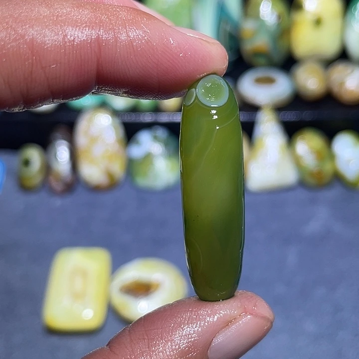 玛瑙/玉髓未镶嵌珠宝奇石