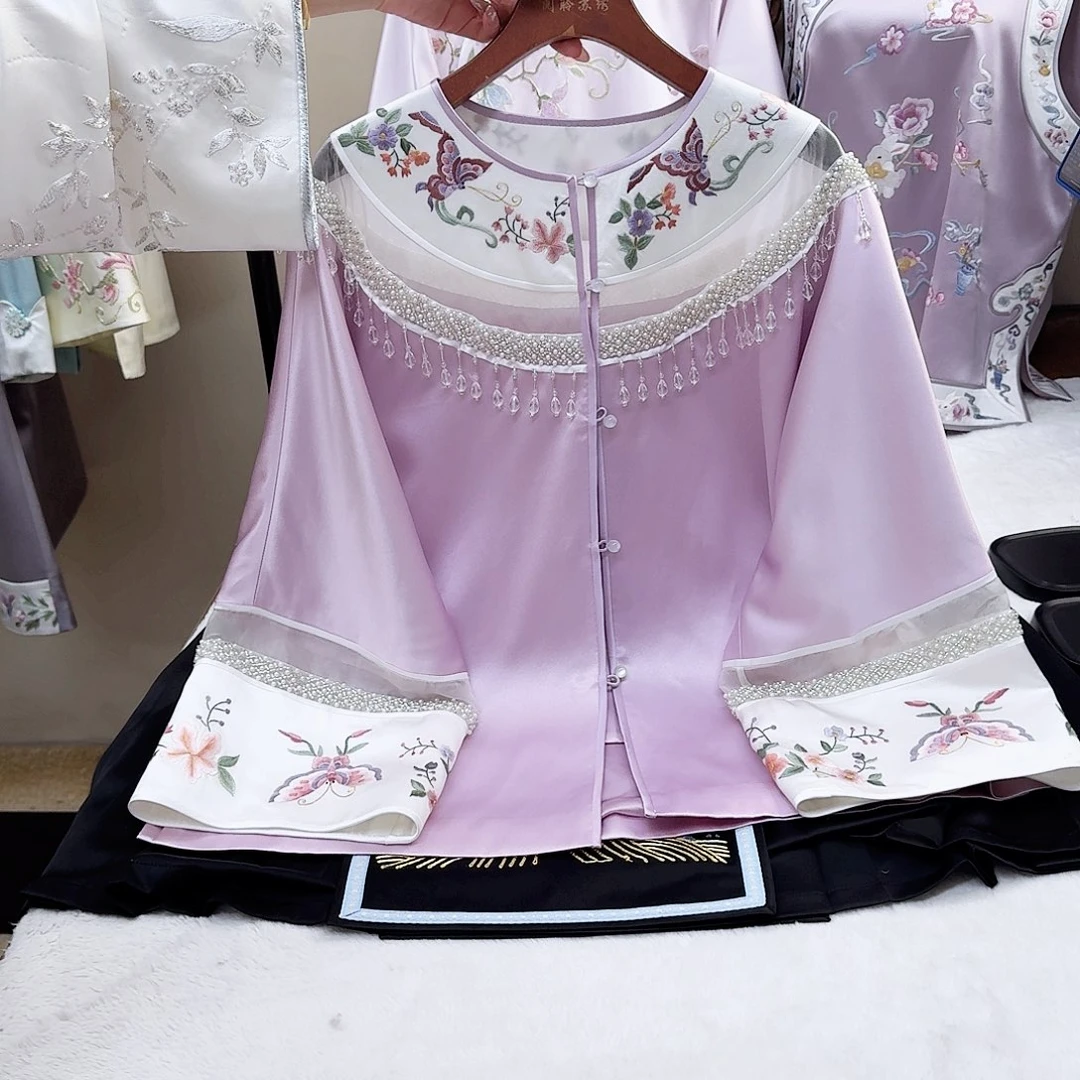 织绣真丝紫色流苏款 太太服