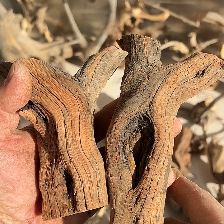 大叶紫檀（黑酸枝木类）尚****制