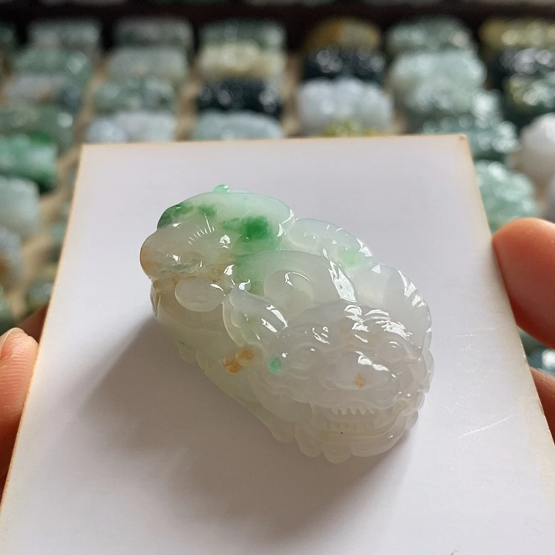 翡翠未镶嵌颈饰天然翡翠貔貅吊坠