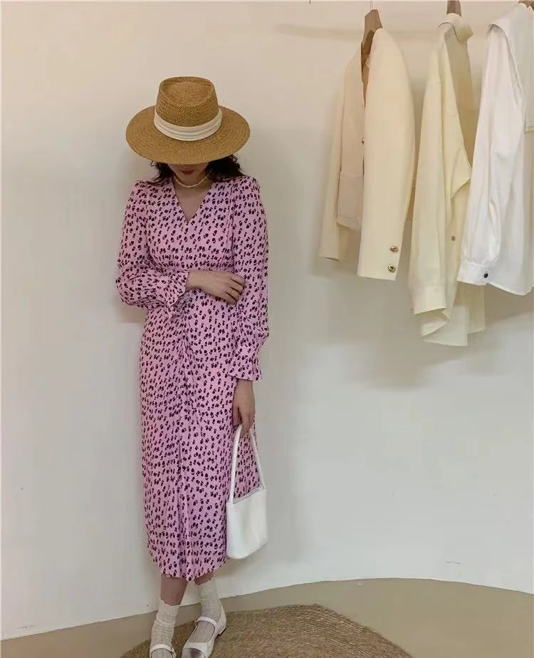 2025秋季女生时尚气质百搭设计感连衣裙  DTNV231L020285