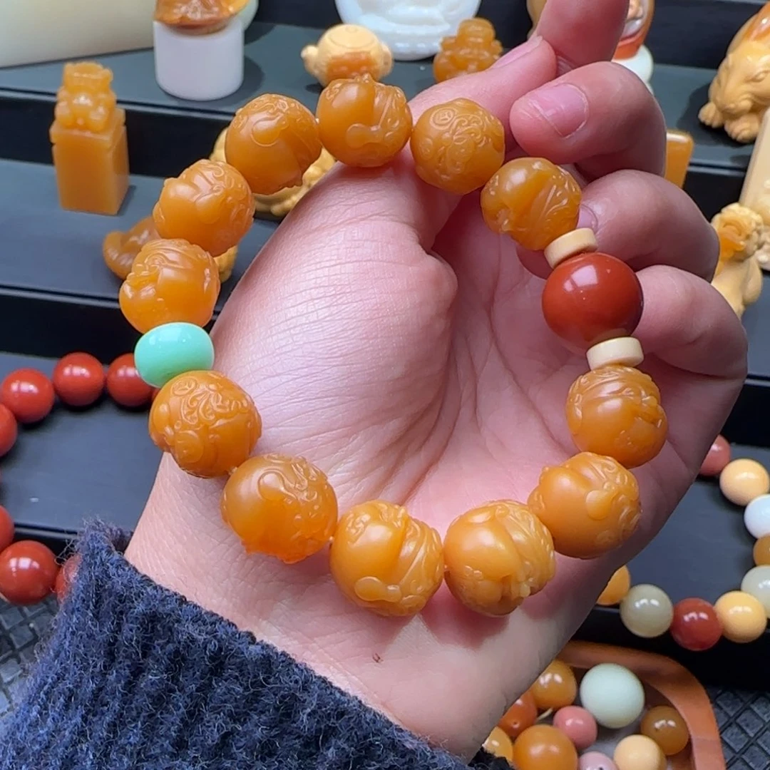 ****石英质玉（缅黄）未镶嵌配饰