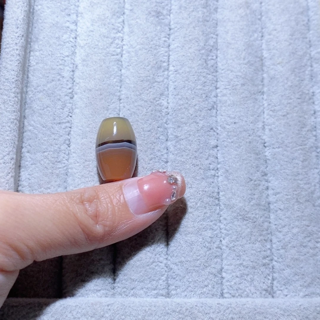 沐***林玛瑙/玉髓未镶嵌颈饰