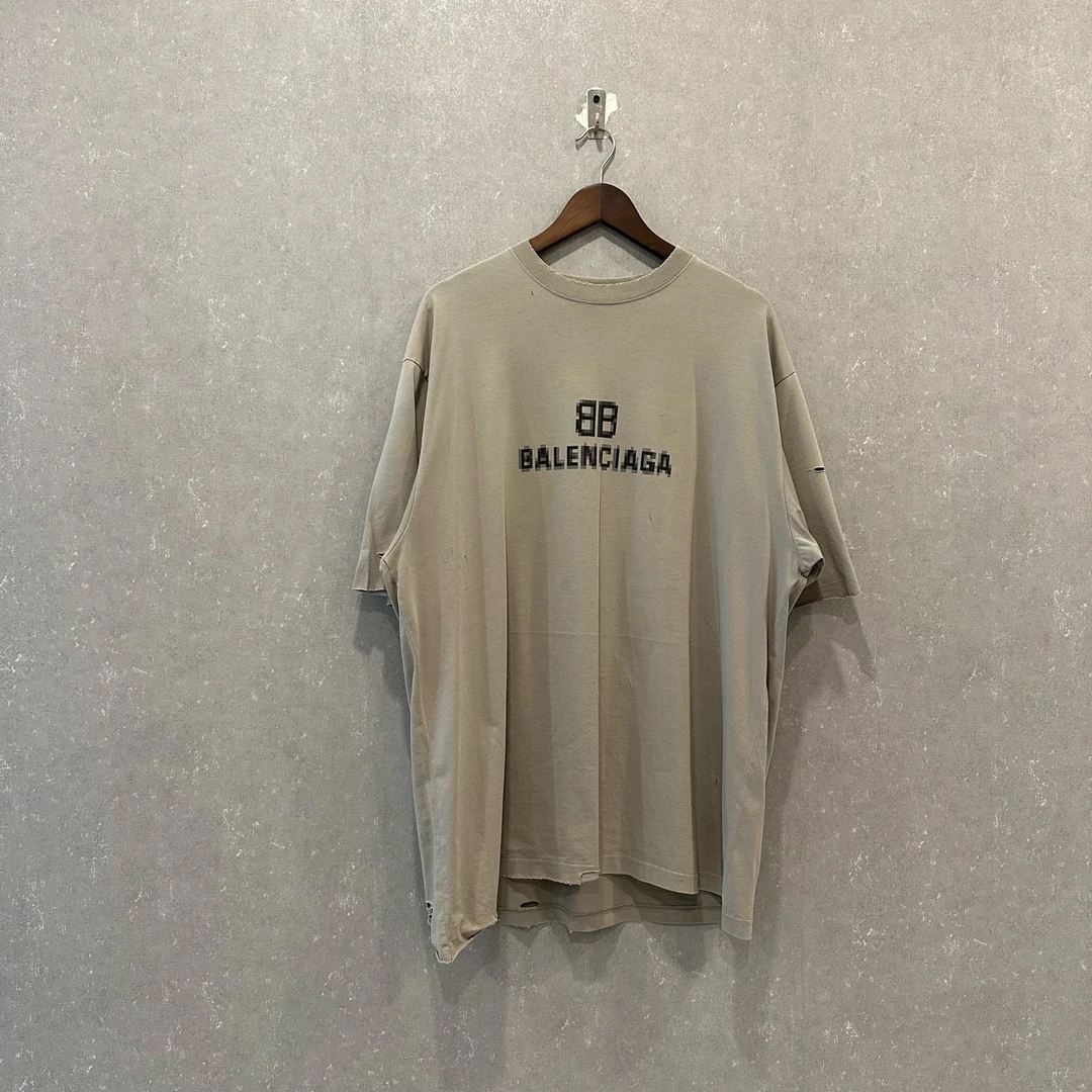 99新 Balenciaga/巴黎世家 Balenciaga宽松做旧短袖Xs码SL003093